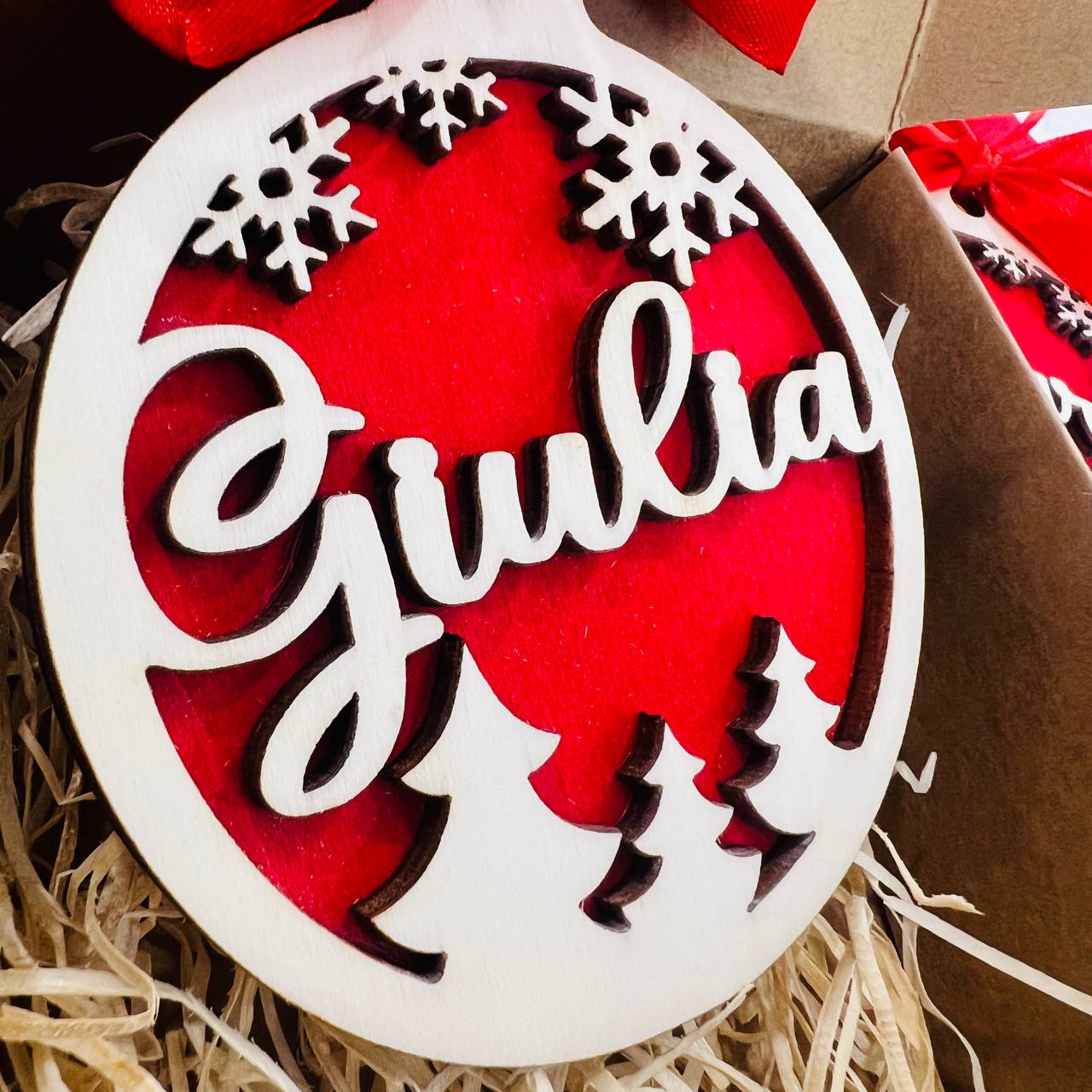 ORNAMENTO DI NATALE PER ALBERO IN LEGNO CON NOME