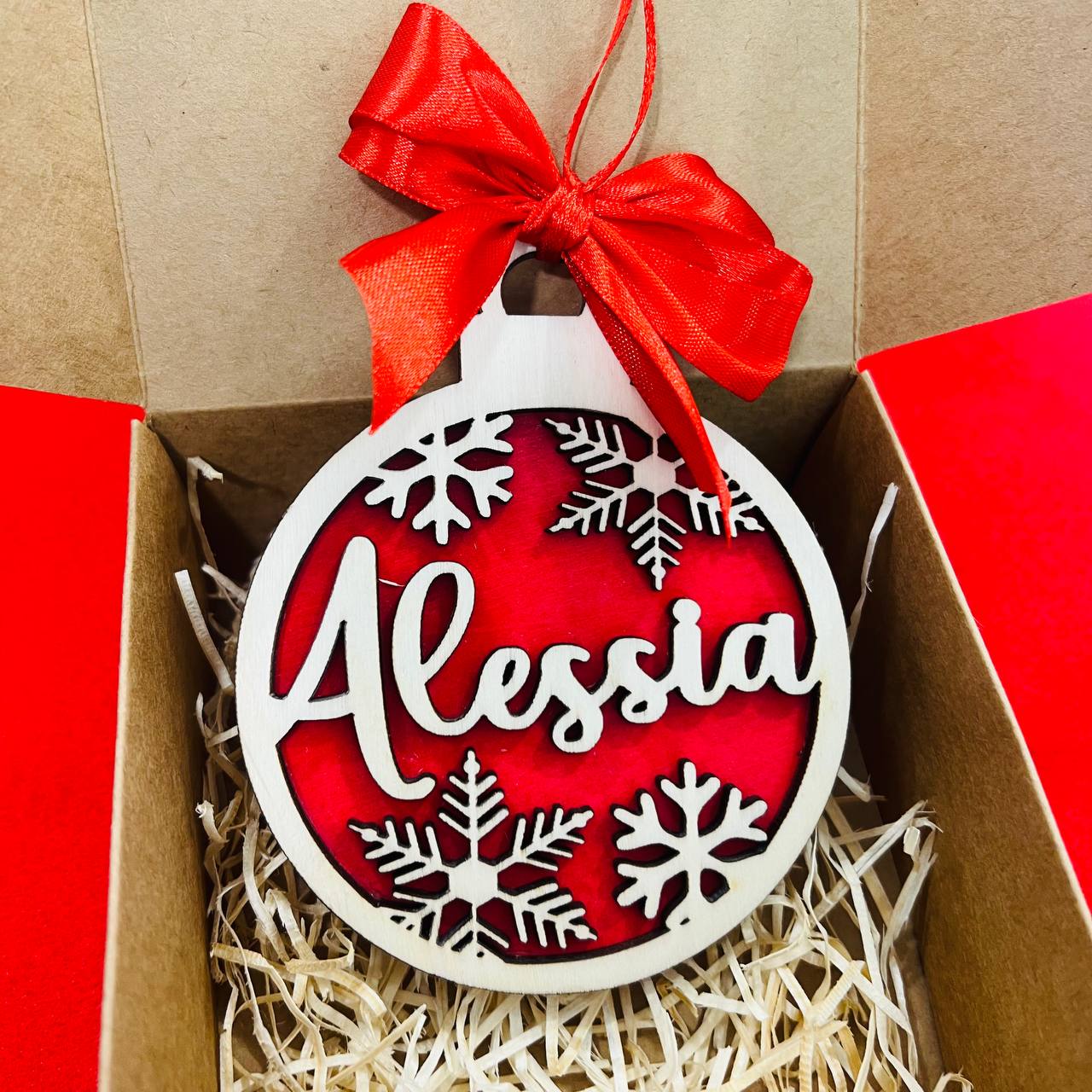 ORNAMENTO DI NATALE PER ALBERO IN LEGNO CON NOME