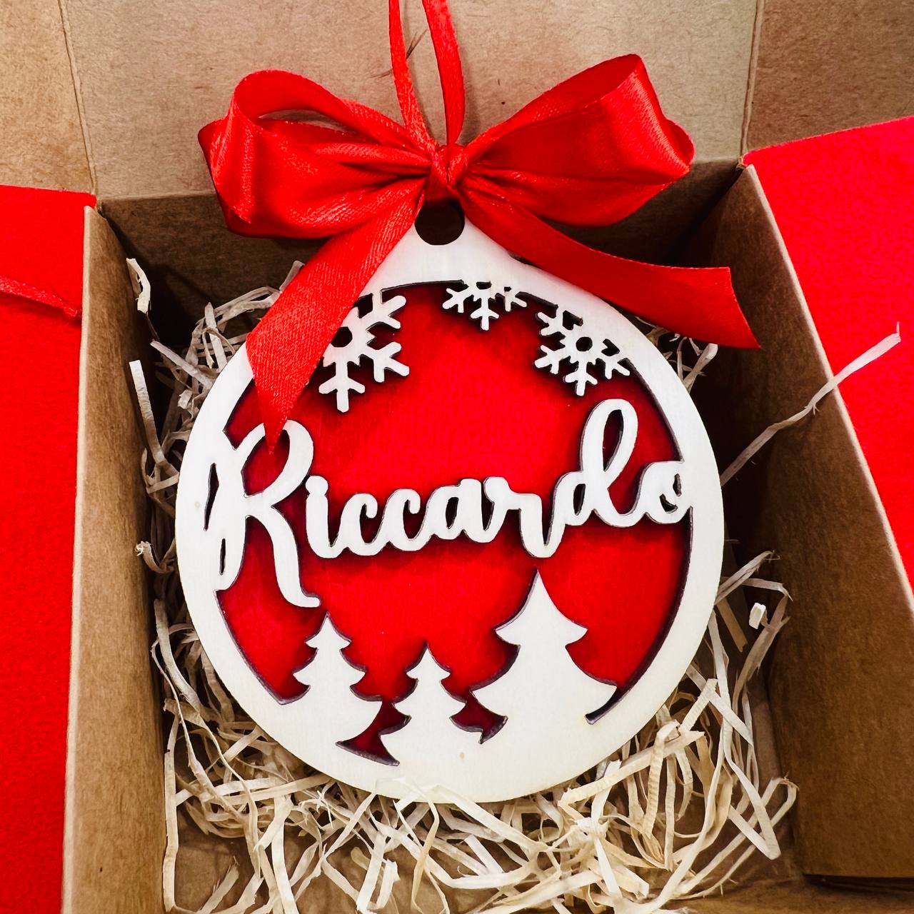 ORNAMENTO DI NATALE PER ALBERO IN LEGNO CON NOME