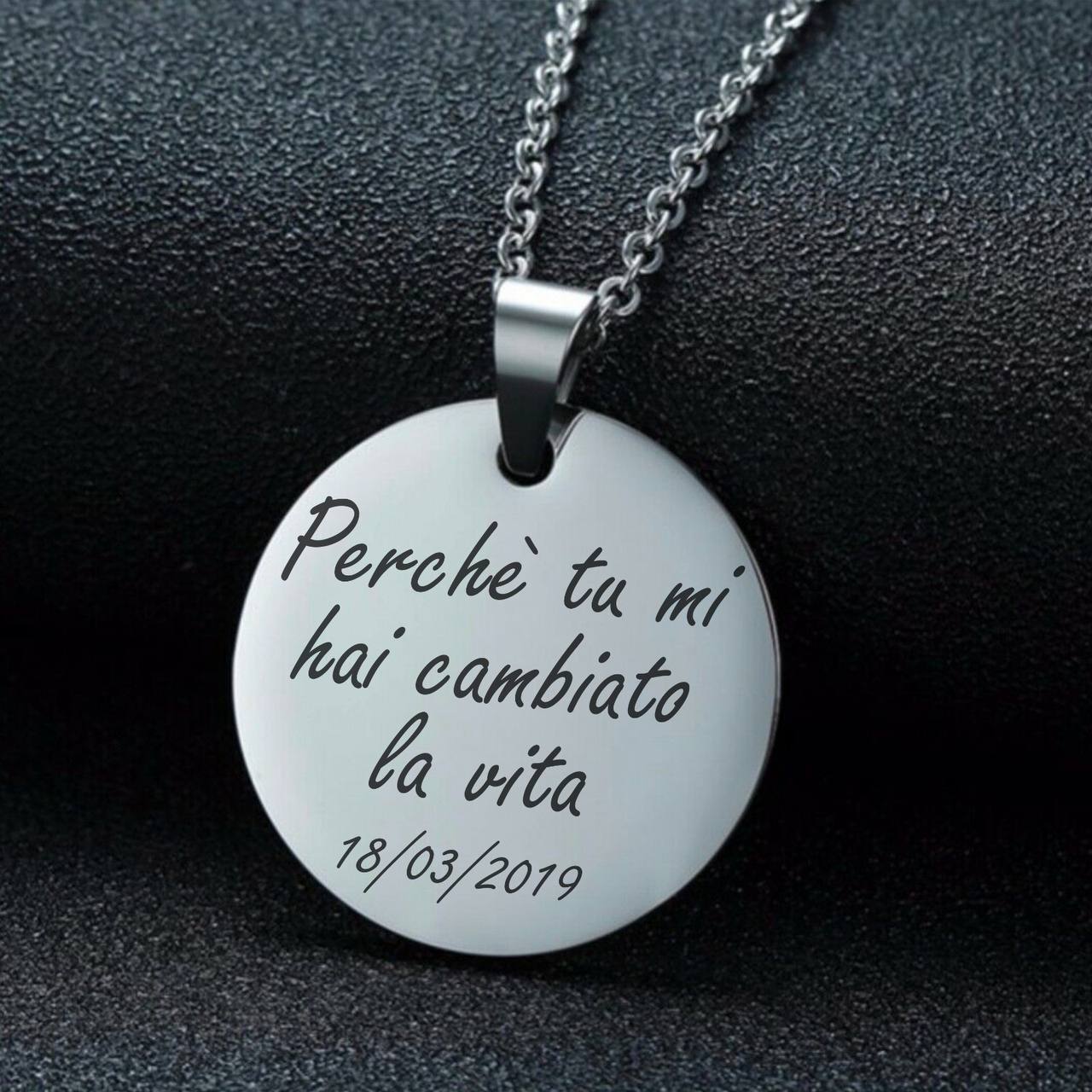 Collana personalizzata con pendente.