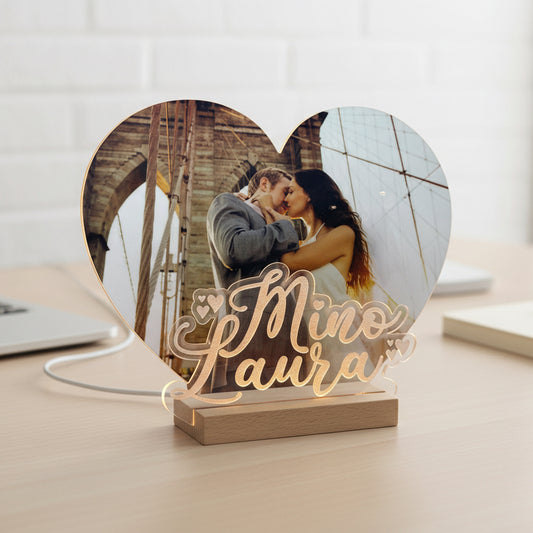 Lampada plexiglas amore FOTO + NOMI