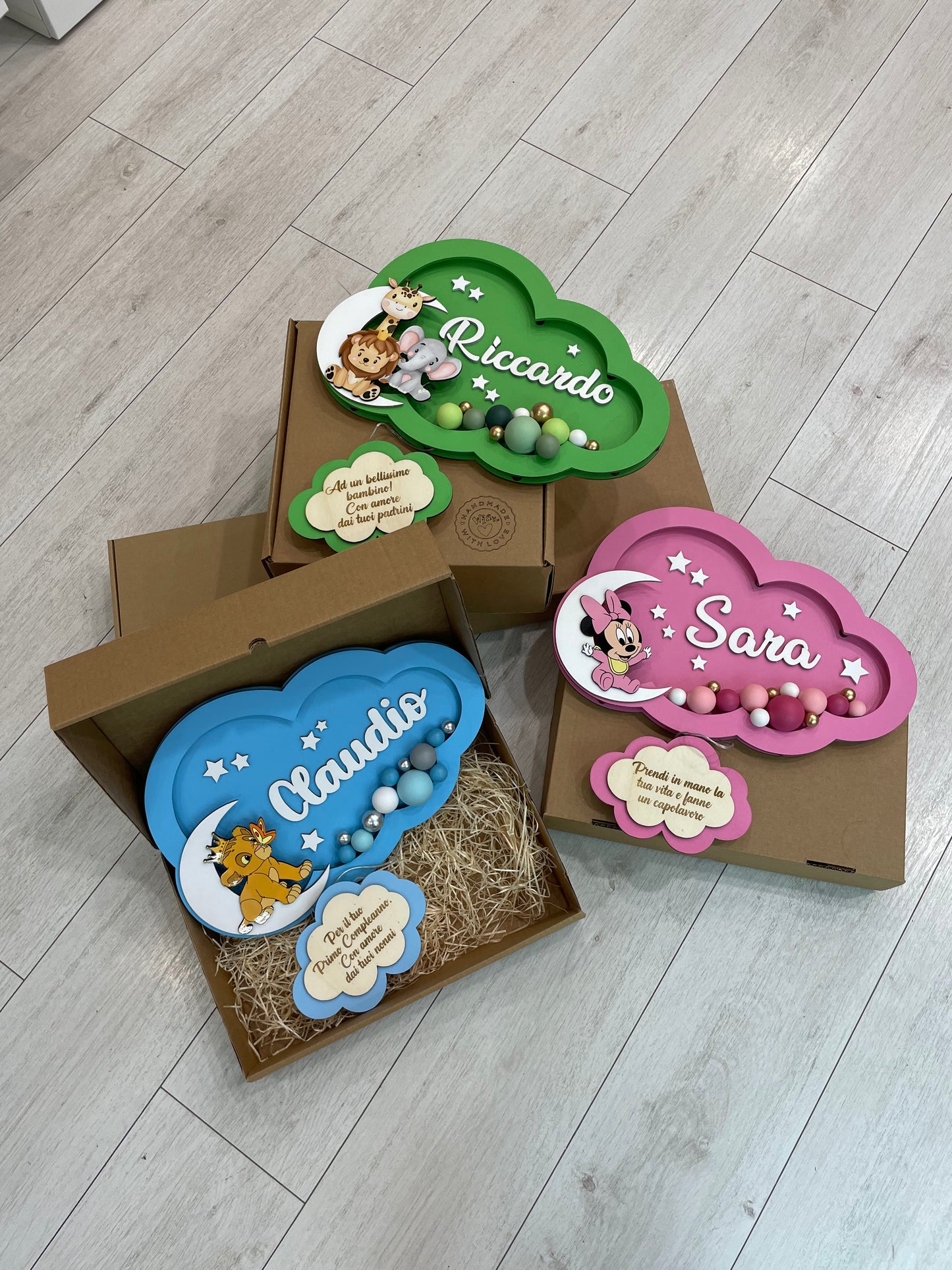 LAMPADE PALLONCINO IN LEGNO PERSONALIZZATE CON NOME PERSONAGGIO E DEDICA