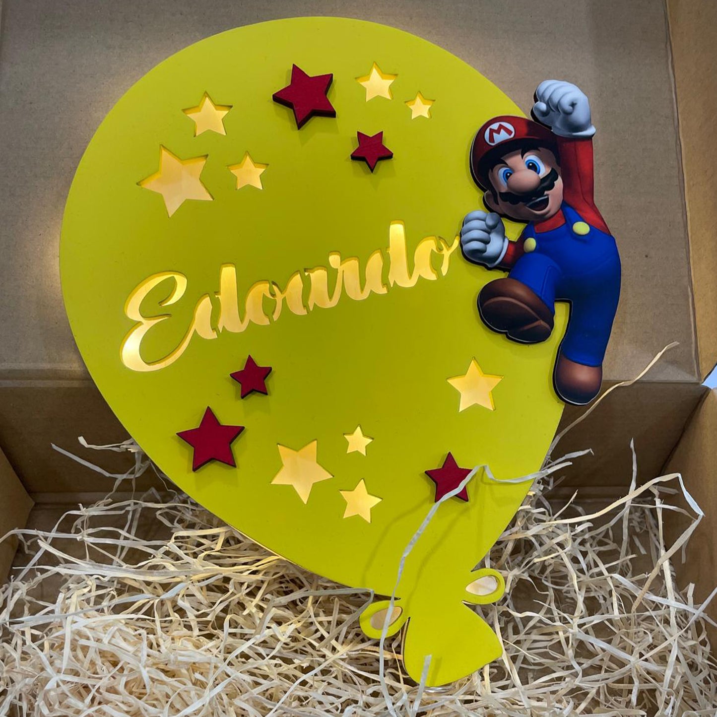 PALLONCINO GIALLO PERSONAGGIO Lampada in legno