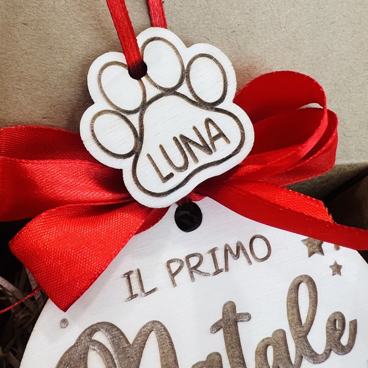 ORNAMENTO DI NATALE PER ALBERO IN LEGNO CON DEDICA CUCCIOLO