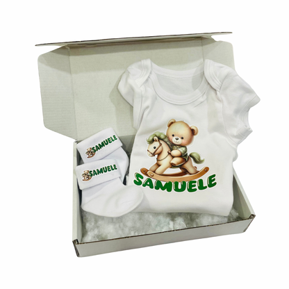 KIT NASCITA  V ORSETTO BAVETTA BODY CALZINI