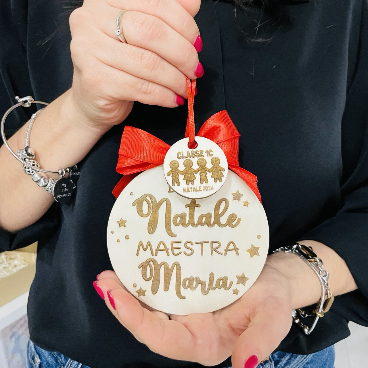  ORNAMENTO DI NATALE PER ALBERO IN LEGNO CON DEDICA PER MAESTRA