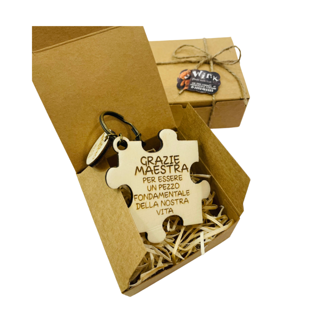 PORTACHIAVI IN LEGNO PUZZLE PERSONALIZZATO CON DEDICA PER MAESTRA