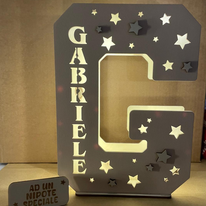 LETTERA BEIGE Lampada in legno