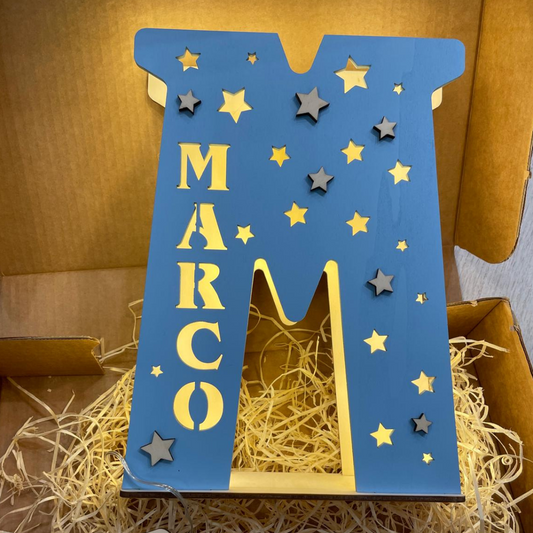 LAMPADA LETTERA IN LEGNO PERSONALIZZATA CON NOME E DEDICA 